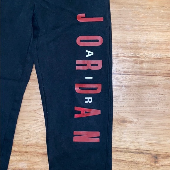 Black and red Jordan athletic pants size Medium - Picture 3 of 7